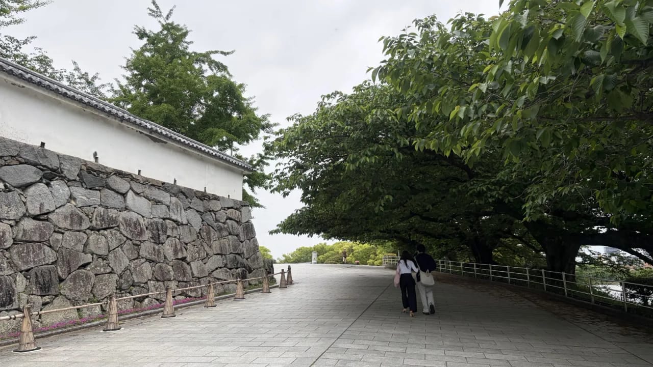 Walking path in Fukuoka castle ruins